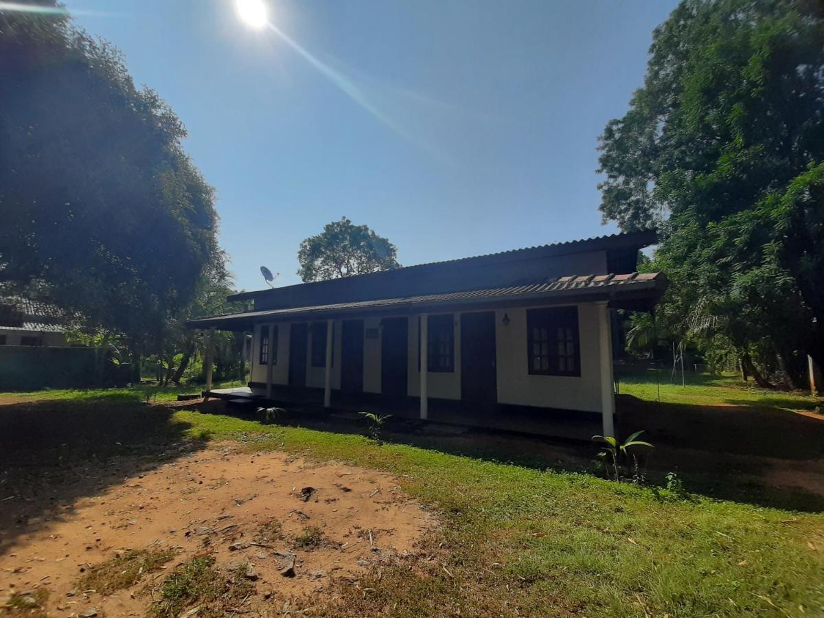 Katagamuwa Rest Hotell Kataragama Exteriör bild